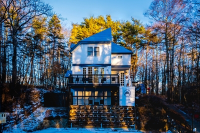 D1xZr9kJVk4M35XaoRDb.jpg?w=940&h=940