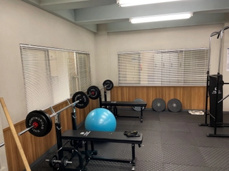 窓辺の総合インテリアメーカー トーソー株式会社が、 フジテレビ系列 連続ドラマ「テッパチ！」へ美術協力