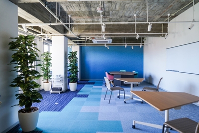 D8fzLBFwocYgjwTnOu3D.jpg?w=940&h=940