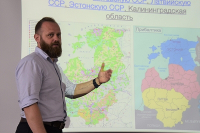 リトアニアの歴史を解説したキリンスカス准教授