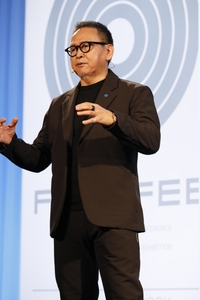 DApRE4HepBaUr6c8QRxp.jpg?w=940&h=940