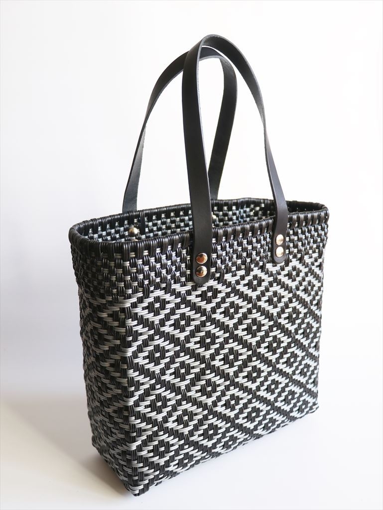 ワイドM ブラック×シルバー