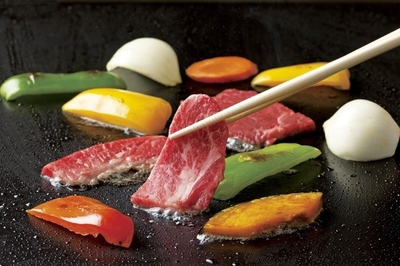 DGkiLl2hX9GMg396PrFE.jpg?w=940&h=940