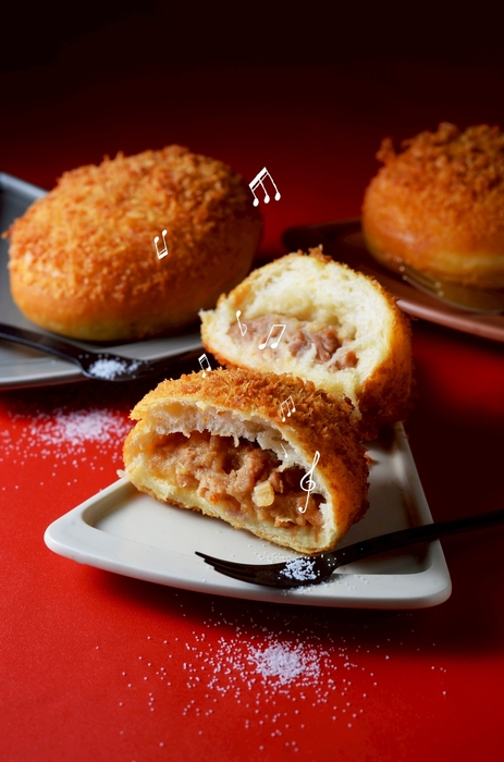 【塩豚まん】ジューシー豚肉を塩味でさっぱりと。食べ応え満点!税抜399円税込430円