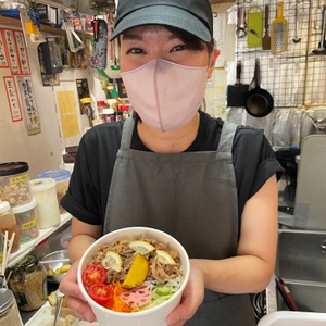 DL98wEFdCEOB2RQPlFhE.jpeg?w=940&h=940