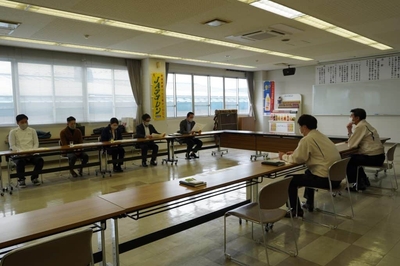 DPkBDkMbLYBLp9jYktEO.jpg?w=940&h=940