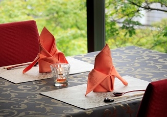 愉しいディナーのひとときを