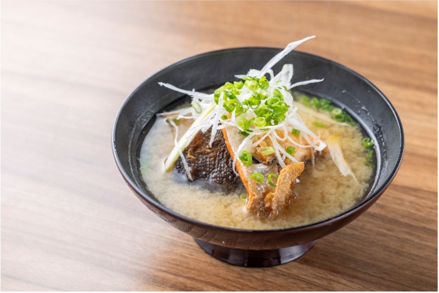 サーモンパーク千歳特製の味わい深い鮭汁