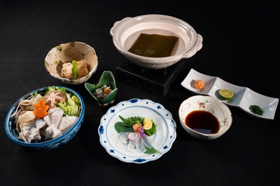 ▲	今冬限定の「淡路３年とらふぐ懐石」