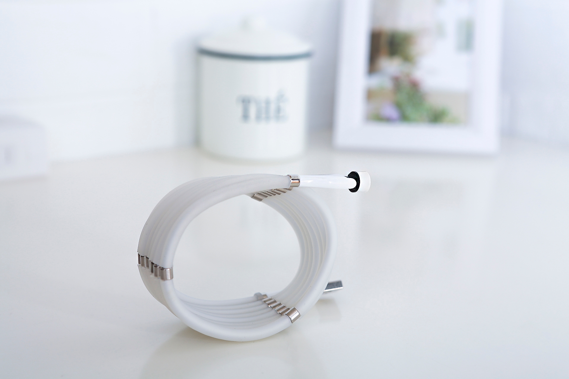 【残り7日】支援額400万円到達まであと少し！進化系マグネット3in1ケーブル『Freele Air』クラウドファンディング