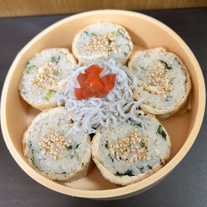 福寿家のしらす伊奈利ロール　1セット6個入り980円（税込）