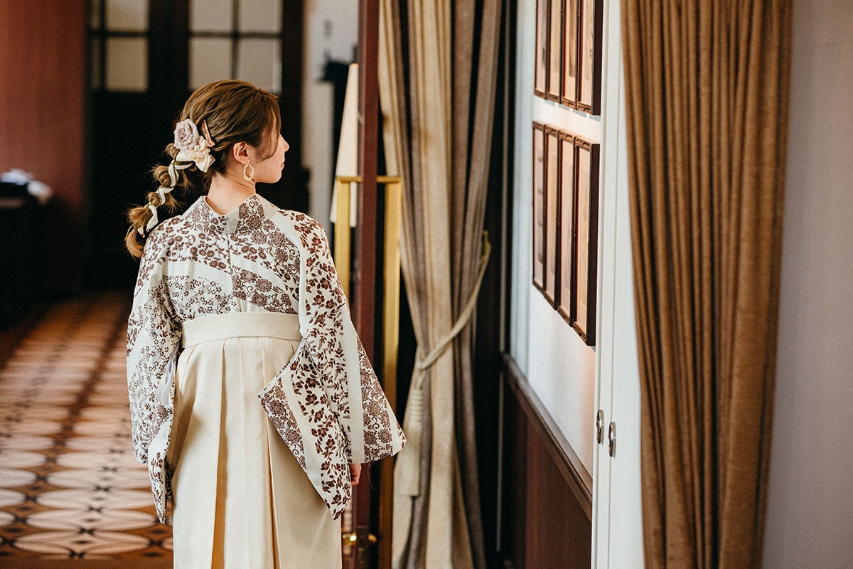 袴レンタル 6,050円/人 髪飾り購入可