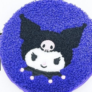 クロミのふわもこなサガラ刺繡ポーチ