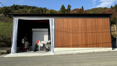 秩父の山の中にあるWinery Passion の外観です。
