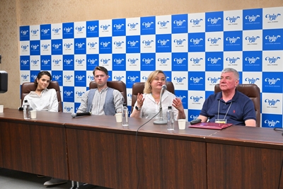 DlukEgxvE1Xa6TDkbEJw.jpg?w=940&h=940