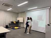 DnFuN2zyGnWDwUo3O4NE.jpg?w=940&h=940