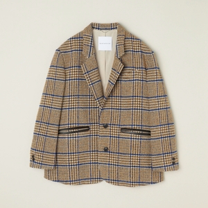 DoIRJdGuA60JajlUxyZa.jpg?w=940&h=940