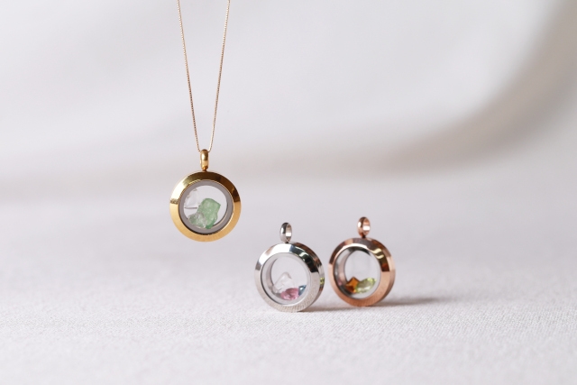 出てきた宝石はアクセサリーにも!(2)