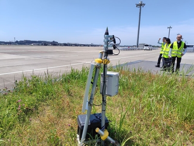 成田空港に設置された「バードソニック」