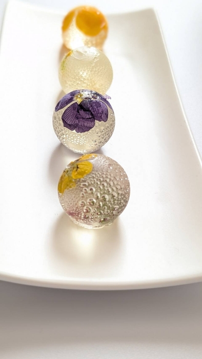 エディブルフラワーキャンディーボール