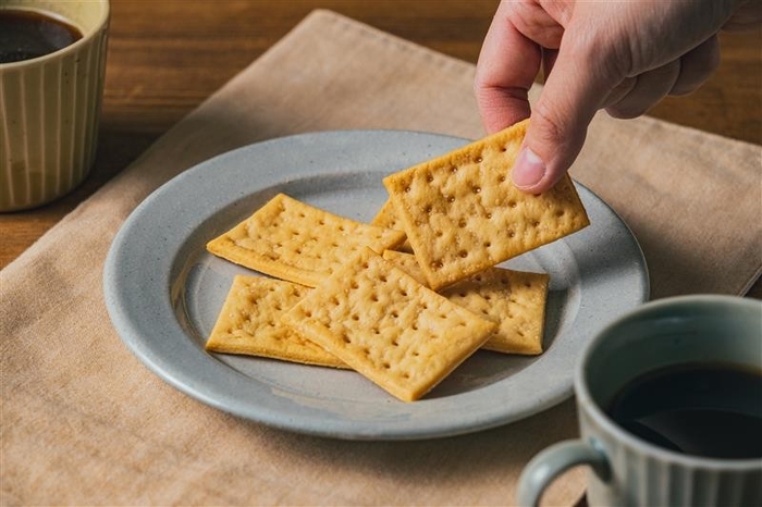 黄えんどう豆でできた、パリッと食感の「ゼンブチップス」