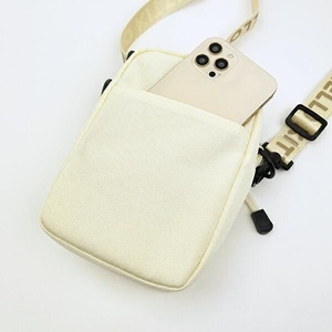 キティのショルダーバッグ