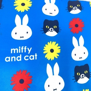 EAe7ZfkxJc4ek6qQcyn9.jpg?w=940&h=940