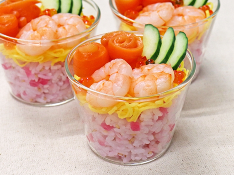 調理例)カップ寿司