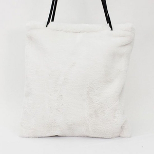 EHQ0XytjW9XKH7sGnd38.jpg?w=940&h=940