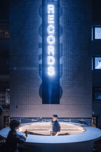 ELAqjTPbF221tHKMiMrx.png?w=940&h=940