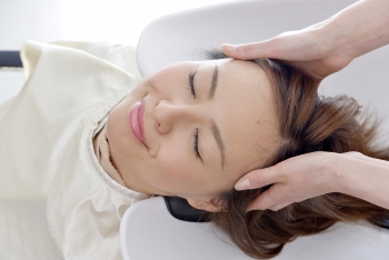 育毛剤のほとんどがアルコール配合!効果のほどは?