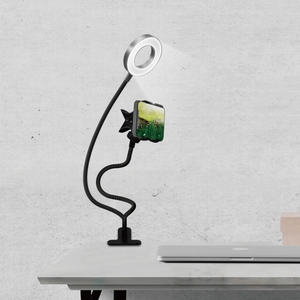 EMzSyht2RfI2V8iGFcDo.jpg?w=940&h=940