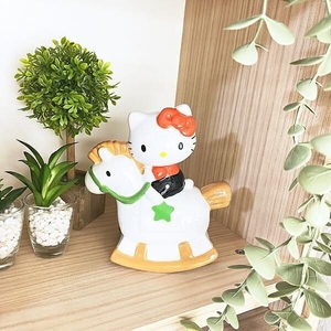 ハローキティの貯金箱