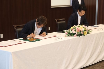 EVT0Bh53oXZbKUPhDfD0.JPG?w=940&h=940