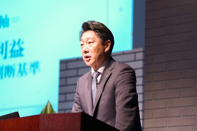 EVy9WBdHBnIGQri2nXSt.jpg?w=940&h=940