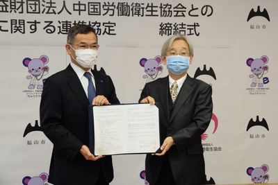 EWNKtMn70N3zpd1hchBV.jpg?w=940&h=940