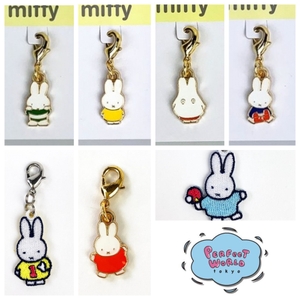 EWtjRuubFKK63dHQ82rm.jpg?w=940&h=940