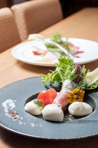 EXBMSgO4CRI2SgP2Yr3c.jpg?w=940&h=940