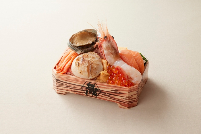 【蔵】ジャンボ帆立とジャンボボタンエビの豪快弁当