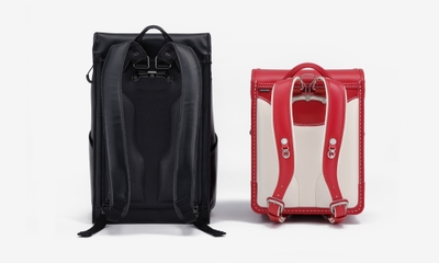 rakuru20L(左)とランドセル