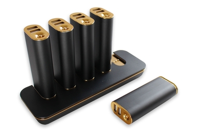 Ebm87podLizinUxkW2qV.jpg?w=940&h=940