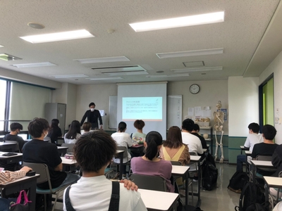 EcnQvf2VNV7qApGW3iph.jpg?w=940&h=940