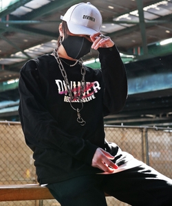 EdzSxQbahqGbcLltQKM0.jpg?w=940&h=940