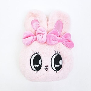 エスターバニーのふわふわなぬいぐるみアクセサリー