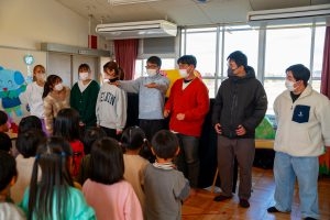 EkFcvWalJrOy0ZFHL2j0.jpg?w=940&h=940