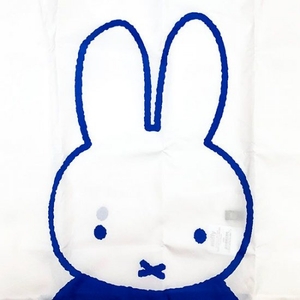 EkRbCjzt7qIdN9Ir1De1.jpg?w=940&h=940