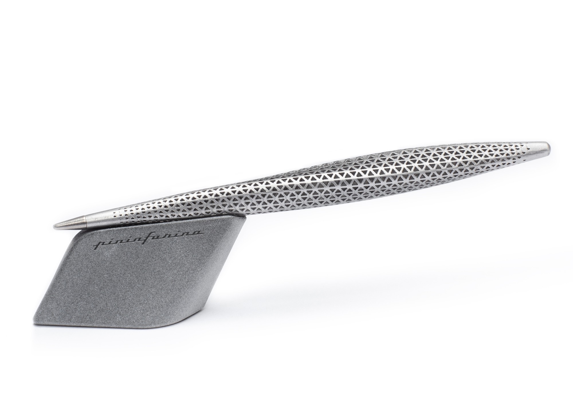 重さわずか18g、フェラーリをデザインしたPininfarinaよりインクレスペン「Speedform（スピードフォーム）」が6月25日（水）発売