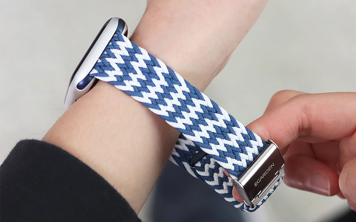 LOOP BAND(ループバンド)は、サイズ調整後は着用が簡単