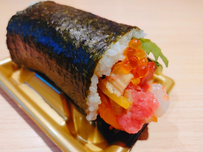 板前海鮮恵方巻ハーフ　1,450円(税込)