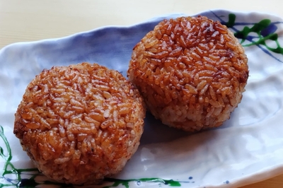 米農家の焼きおにぎり1個400円